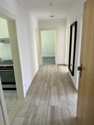 Charmante 4- Zimmer -Altbauwohnung