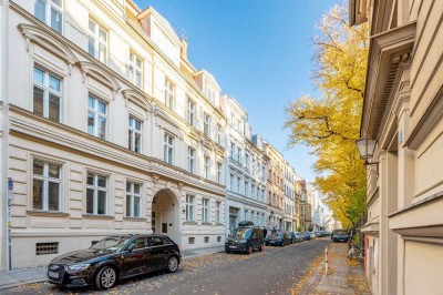 Wunderschöne, sanierte Altbauwohnung in der Sophienstraße 26/27