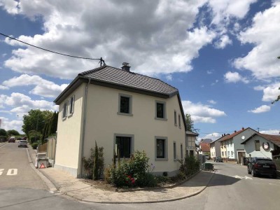 Großzügig geschnittenes und saniertes Einfamilienhaus in Nierstein-Schwabsburg