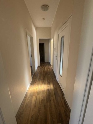Ein Zuhause für Singles oder Paare: 3,5 Zimmer-Wohnung in OB-Sterkrade inkl. EBK