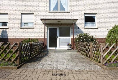 3-Zimmer-Wohnung mit Carport und Gartenfläche