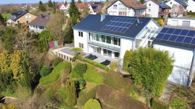 Villa mit parkähnlichem Grundstück
