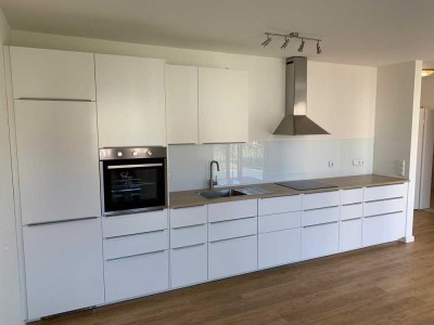 Neuwertige 2-Zimmer-Wohnung mit Balkon und EBK in Nordstemmen