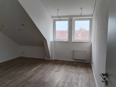 Dachgeschosswohnung mit 2 Zimmern und gehobener Ausstattung in Rodgau