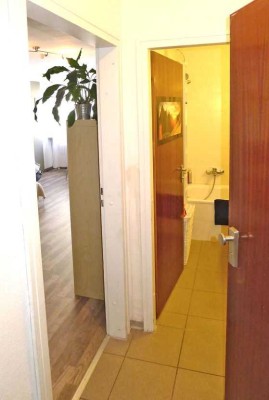 Geschmackvolle, sanierte 1-Zimmer-Loft-Wohnung mit Balkon und Einbauküche in München Neuhausen