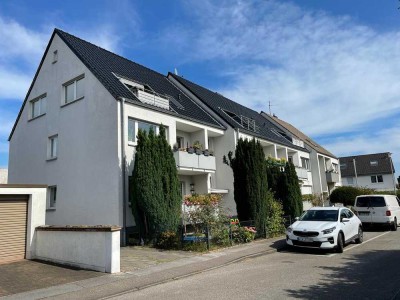 frisch renovierte ruhig gelegene 4 Zimmerwohnung mit Balkon