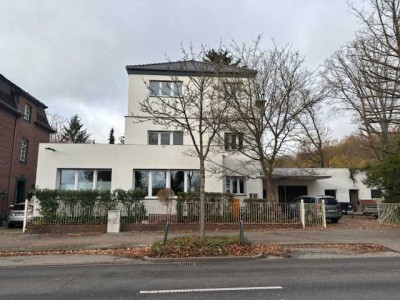 Dachgeschoss-Wohnung mit Balkon in Eschweiler, 2 Zimmer