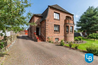 Zweifamilienhaus mit Weitblick: Natur, Garten & Seenähe vereint