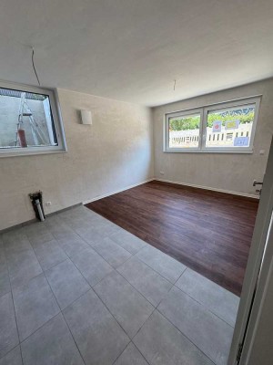 � Stilvolle Souterrain-Wohnung in modernem Neubau – Erstbezug!