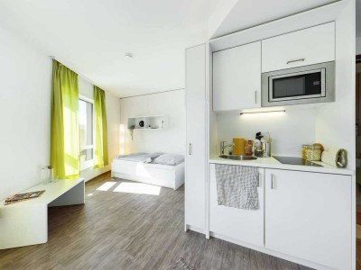 Erstbezug nach Modernisierung: helles + möbliertes Apartment am Campus Riedberg | Large Bude