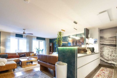 VERKAUFT: Luxuriöse ♥️Erdgeschosswohnung (barrierefrei) - Einbauküche, Terrasse, Stellplatz, Lift