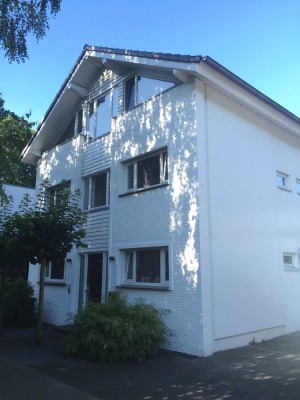 Schönes Haus direkt am Krefelder Stadtwald
