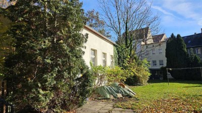 Altstadtjuwel mit 5 Top-WE, Dachterrasse & Remise auf großem Areal
