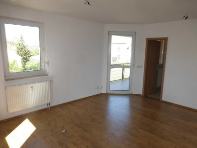 3-Raumwohnung mit Balkon und Stellplatz in Oelsnitz/Erzg