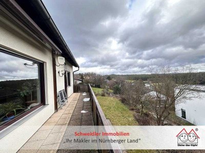 Panorama daheim: Einfamilienhaus mit einzigartigem Fernblick und Garage in Lauf-Günthersbühl