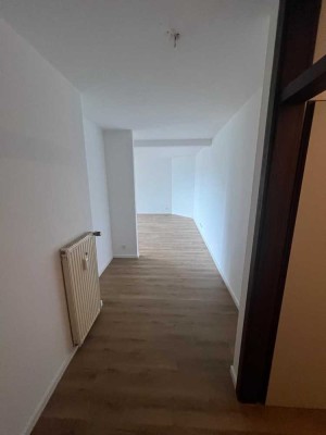 Freundliche 2-Zimmer-Wohnung mit Balkon in Bergisch Gladbach, Nur mit WBS und mind. 80% Behinderung