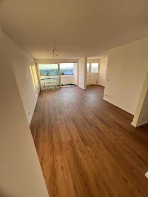 Erstbezug nach Modernisierung 1,5-Zimmer-Wohnung mit Balkon in Neu-Ulm