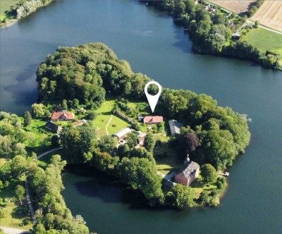 Erstbezug! Moderne Doppelhaushälfte mit 5,5 Zimmer umgeben von Natur am kleinen Plöner See