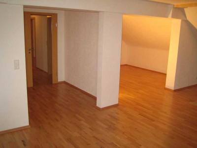 3 Zi-Dachgeschoß-Wohnung in Fellbach-Oeffingen