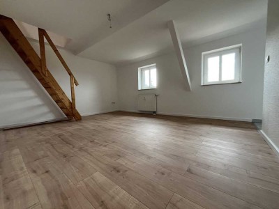helle 3-Raumwohnung im DG unweit des St. Georg