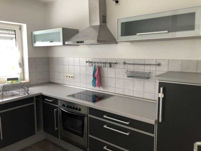 Vermiete 2-Zimmer-Wohnung in zentraler und ruhiger Lage (Sackgasse) 5-Fuß-Minuten zur ZEISS