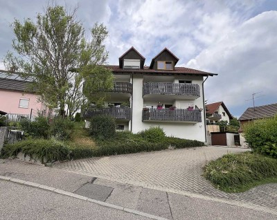 Sehr gepflegte, modernisierte 3-Zimmerwohnung mit Balkon in attraktiver Lage von Wüstenrot