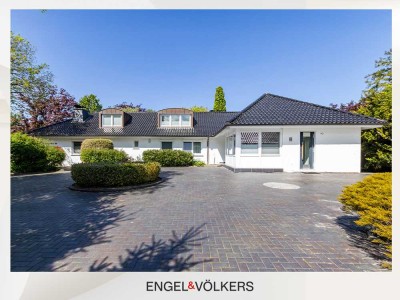 Exklusives Anwesen mit Hallenbad und Weitblick in ruhiger Sackgassenlage