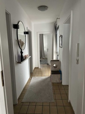 Helle 2-ZKB-Wohnung in zentraler Lage in Eiserfeld!