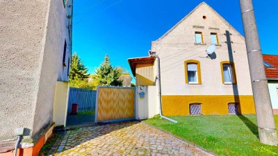 Aus alt mach neu – ruhig gelegene Doppelhaushälfte mit Ausbauchance und Gartenidylle