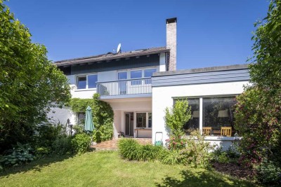 Familienglück in Ihrer neuen, großzügigen Doppelhaushälfte | Sonniger Garten & gemütlicher Kamin