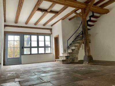 Wohnhaus in Winterhausen - Historisches Loft