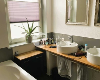 Wohnen mit Stil und Geschichte – 3-Zimmer-Altbauwohnung nahe Innenstadt & Bahnhof