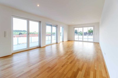 Leben wie im Penthouse - Gehobene 3-Zi.-ETW mit Dachterrasse, Balkon und 2 TG-Stellplätze