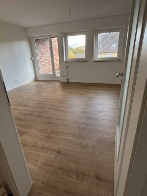 Erstbezug nach Modernisierung: Zentrales Studio mit Loggia + TG Stellplatz in Haltern am See