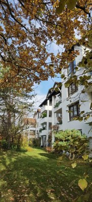 Schöne 2-Zimmer-Wohnung mit Balkon/Loggia und EBK in Germering