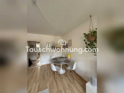 Tauschwohnung: 2,5 Zimmer in Maxvorstadt mit EBK gg. 3 Zimmer m. Balkon