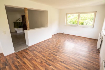 4-ZIMMER-FAMILIENIDYLL MIT SÜD-WEST- BALKON SONNE UND GROSSZÜGIGER RAUMAUFTEILUNG