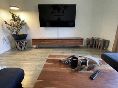 Teilmöblierte 3 Zimmer Wohnung mit Garten und Keller