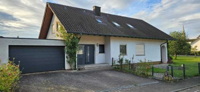 Wo Erinnerungen entstehen - Großzügiges Zweifamilienhaus mit Seele