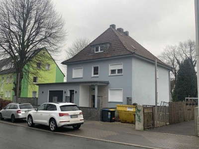 Sanierte Dachgeschosswohnung: attraktive 2-Zimmer-Dachgeschosswohnung in Dortmund