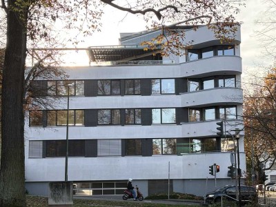 Exklusives (barrierefreies) Wohnen am Stadtpark mit EBK, Balkon und Tiefgaragenstellplatz