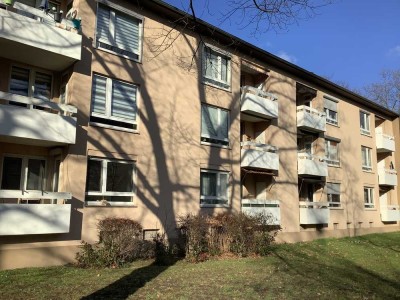 Interessante 3-Zimmer-Wohnung mit Tageslichtbad