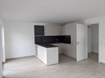 Helle Neubau 2-Zimmer-Wohnung mit offener Küche und Süd-Ost Balkon