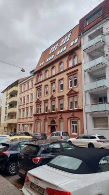 Stilvolle, kernsanierte 3,5-Zimmer-Wohnung mit Balkon in Mannheim