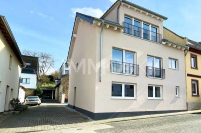 ** Exklusives und stilvolles Wohnen - Einfamilienhaus mit ELW **