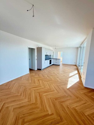 Exklusive 5-Zimmer-Wohnung mit Einbauküche und großer Terrasse - Erstbezug!