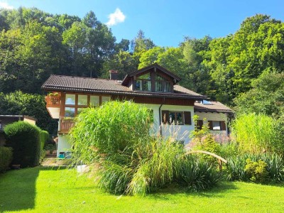 Grün - Sonnig - Natur - Golfplatz Nähe - 82319 STARNBERG am Starnberger See
Mehrparteien-Haus - ...