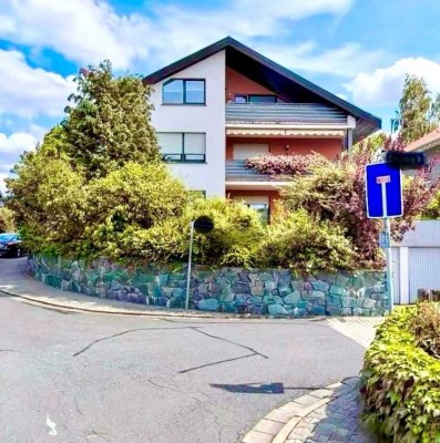 Mehrgenerationenhaus in exklusiver Lage  mit fantastischem Fernblick über die Täler und Wälder