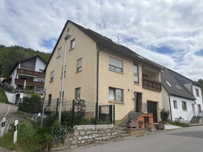 3 Zimmer Wohnung mit Balkon in Happurg