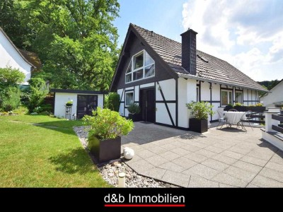 Haus oder Wohnung? 5 Zimmer mit sonnigem Garten in Top-Wohnlage in Rösrath-Forsbach.
